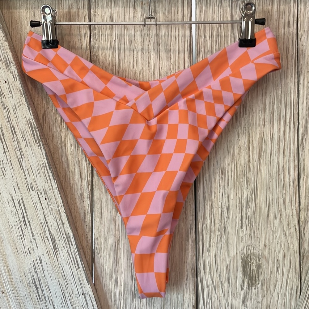 Aurelle Riza Checkered Bikini - Picture 7 of 11
